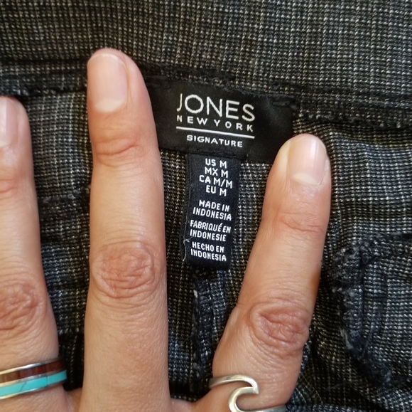 Pants - Picture 2 of 4